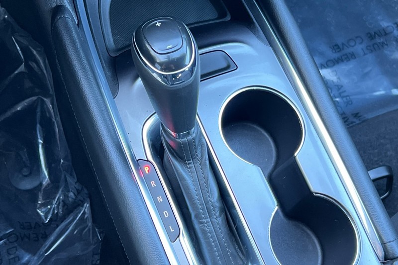 Chevrolet Malibu Vehicle Full-screen Gallery Image 20