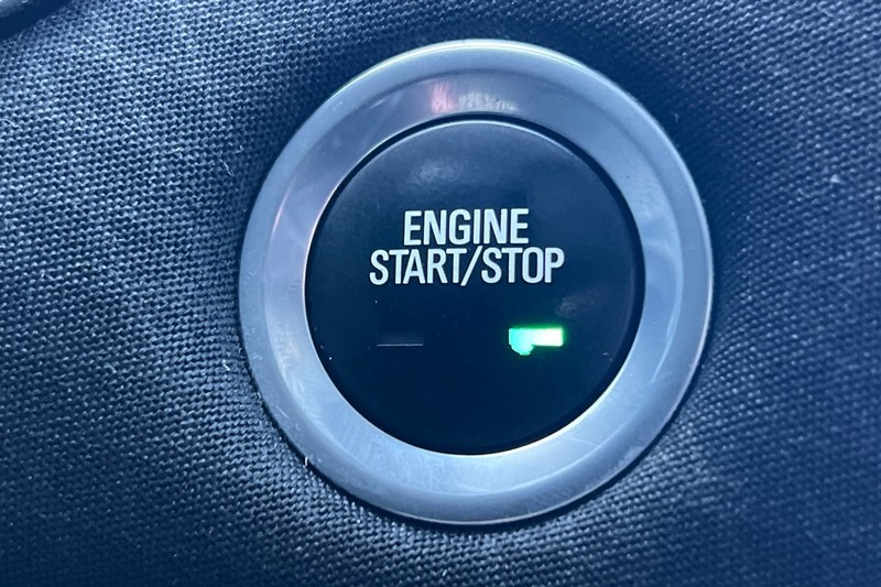 Chevrolet Malibu Vehicle Full-screen Gallery Image 21