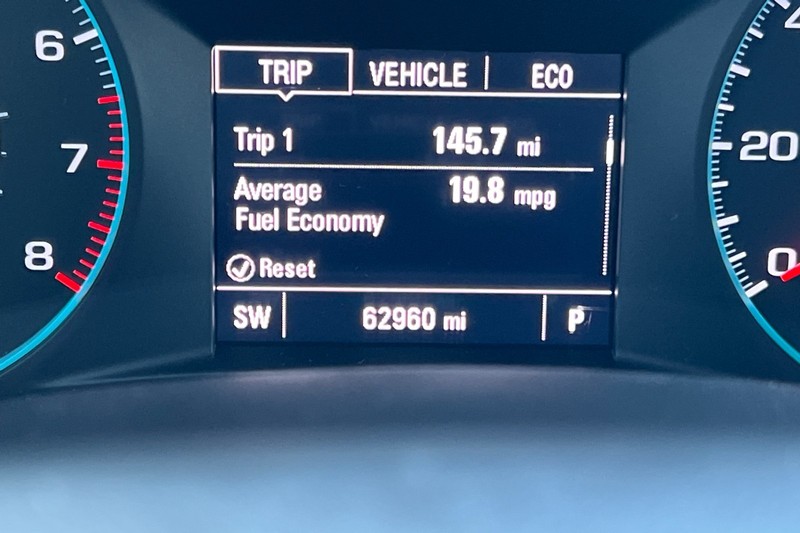 Chevrolet Malibu Vehicle Full-screen Gallery Image 24