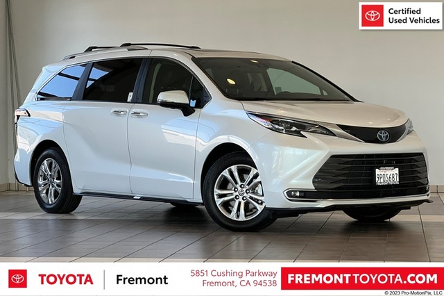 more details - toyota sienna