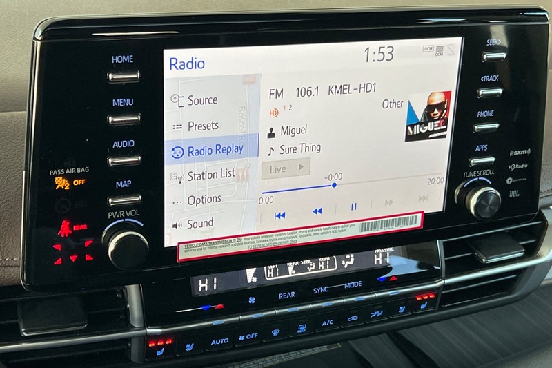 Toyota Sienna Vehicle Full-screen Gallery Image 19