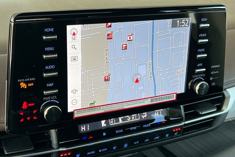 Toyota Sienna Vehicle Full-screen Gallery Image 20