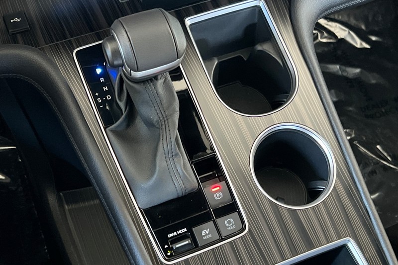 Toyota Sienna Vehicle Full-screen Gallery Image 23