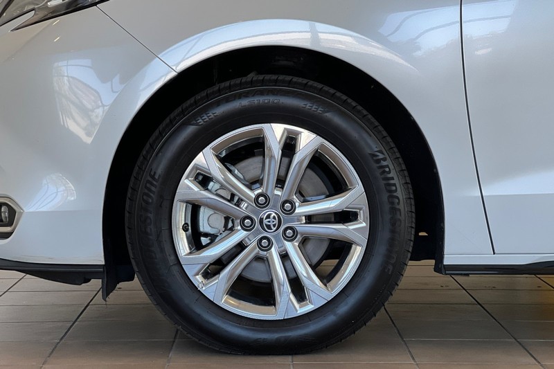 Toyota Sienna Vehicle Full-screen Gallery Image 28