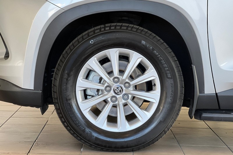 Toyota Grand Highlander Vehicle Full-screen Gallery Image 27