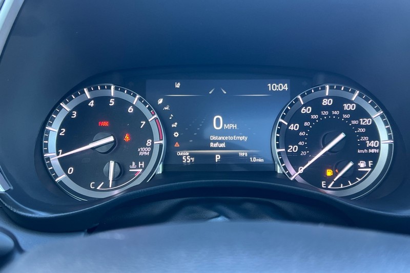 Toyota Highlander Vehicle Full-screen Gallery Image 26