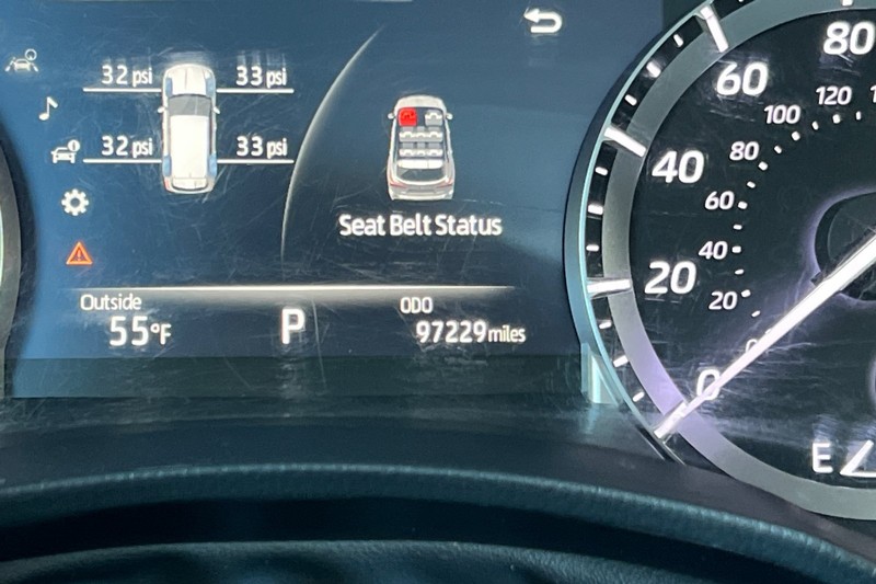 Toyota Highlander Vehicle Full-screen Gallery Image 27