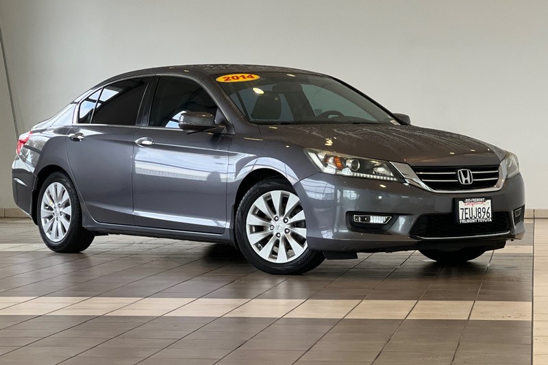 Honda Accord Sedan Vehicle Full-screen Gallery Image 02