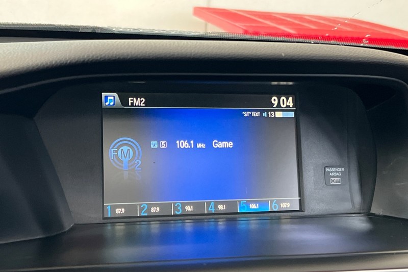 Honda Accord Sedan Vehicle Full-screen Gallery Image 17