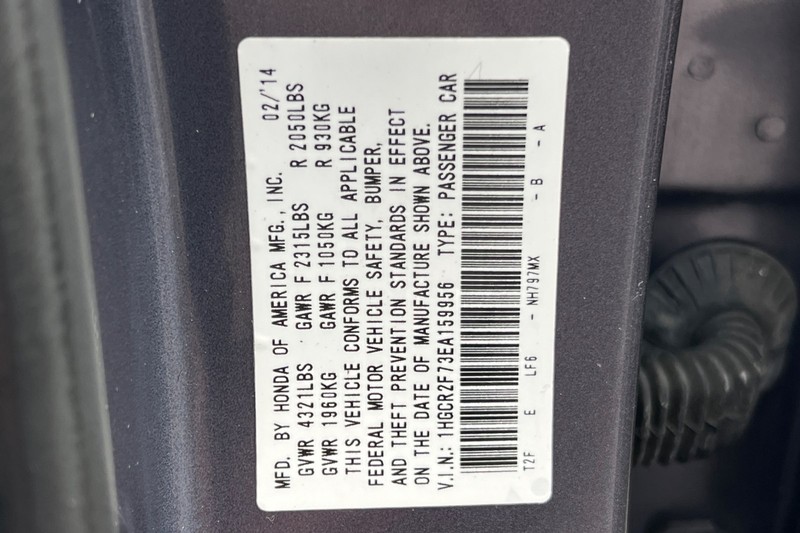 Honda Accord Sedan Vehicle Full-screen Gallery Image 27