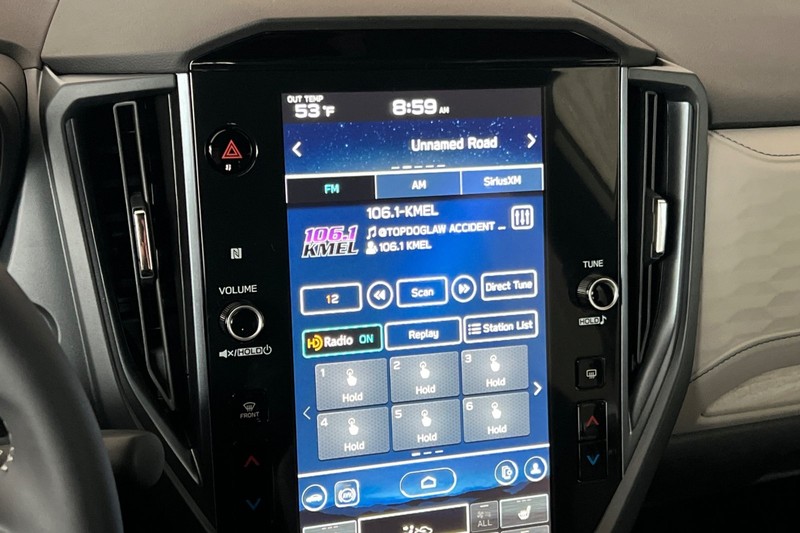 Subaru Forester Hybrid Vehicle Full-screen Gallery Image 18