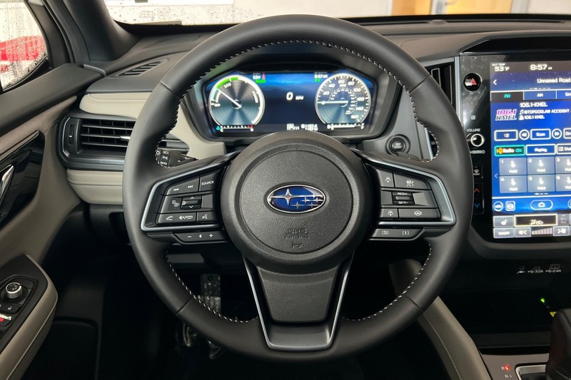 Subaru Forester Hybrid Vehicle Full-screen Gallery Image 24