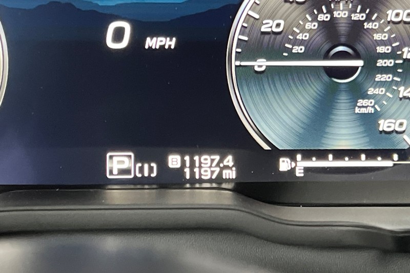 Subaru Forester Hybrid Vehicle Full-screen Gallery Image 26