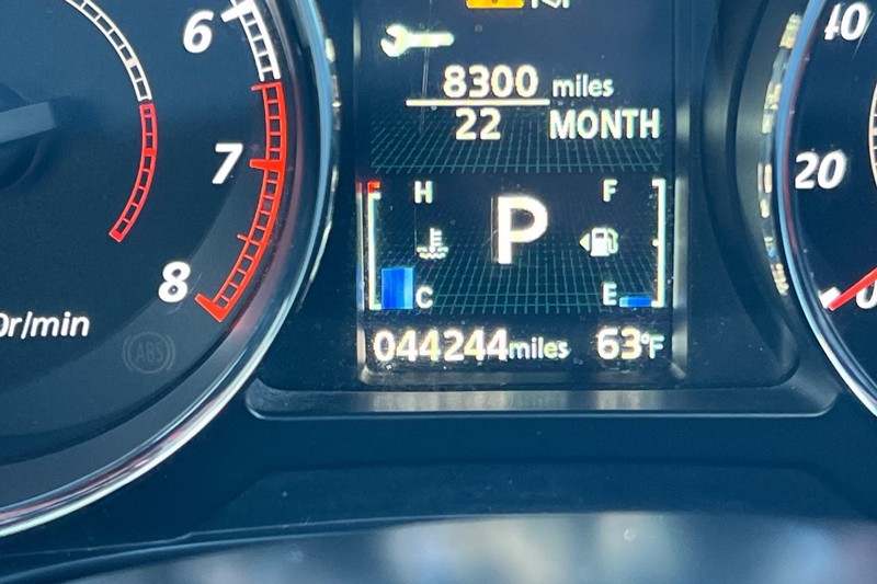 Mitsubishi Outlander Sport Vehicle Full-screen Gallery Image 25