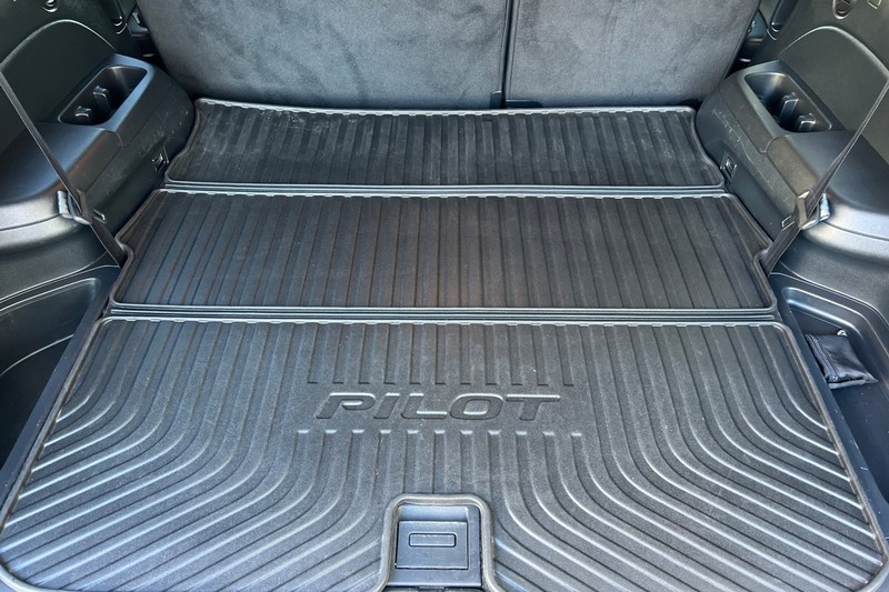 Honda Pilot Vehicle Full-screen Gallery Image 16