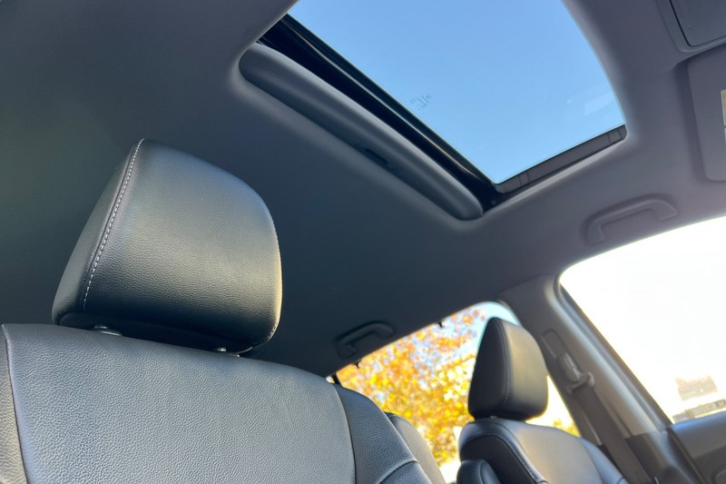 Honda Pilot Vehicle Full-screen Gallery Image 18