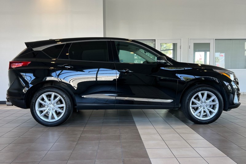 Acura RDX Vehicle Full-screen Gallery Image 03