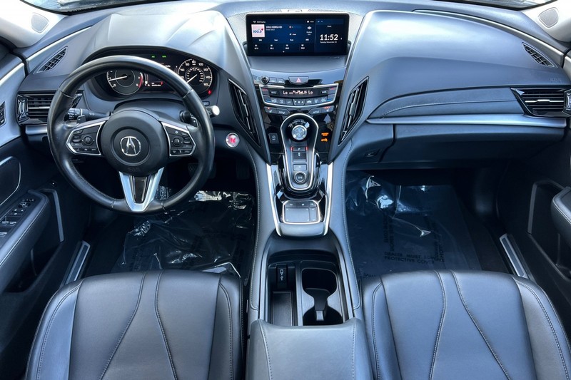 Acura RDX Vehicle Full-screen Gallery Image 13