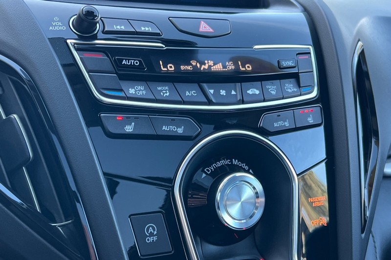 Acura RDX Vehicle Full-screen Gallery Image 20