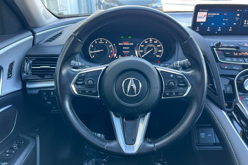 Acura RDX Vehicle Full-screen Gallery Image 23