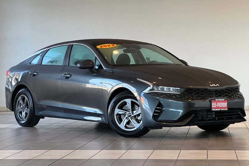 Kia K5 Vehicle Full-screen Gallery Image 02