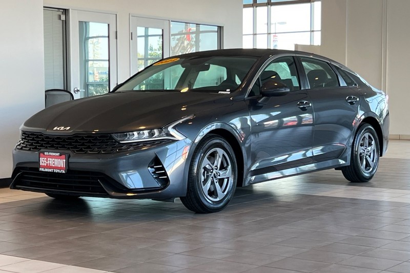 Kia K5 Vehicle Full-screen Gallery Image 08