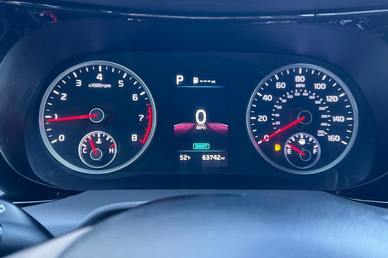 Kia K5 Vehicle Full-screen Gallery Image 23