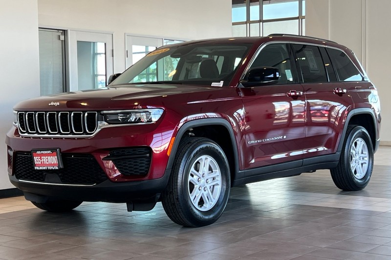 Jeep Grand Cherokee Vehicle Full-screen Gallery Image 08