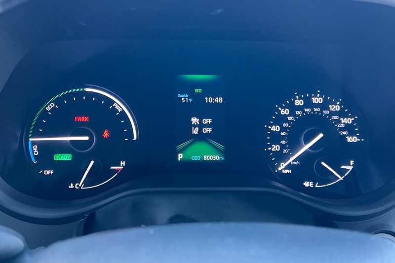 Toyota Sienna Vehicle Full-screen Gallery Image 25