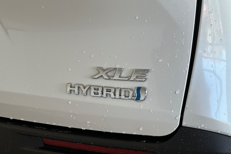 Toyota Sienna Vehicle Full-screen Gallery Image 28