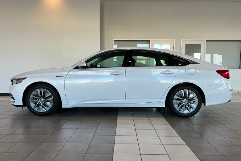 Honda Accord Hybrid Vehicle Full-screen Gallery Image 07