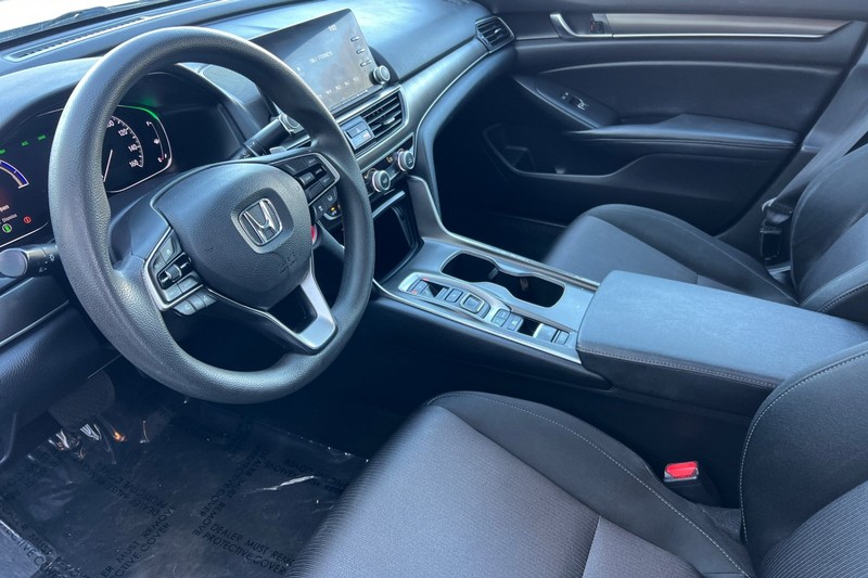 Honda Accord Hybrid Vehicle Full-screen Gallery Image 10