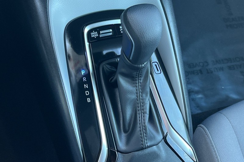 Toyota Corolla Vehicle Full-screen Gallery Image 20