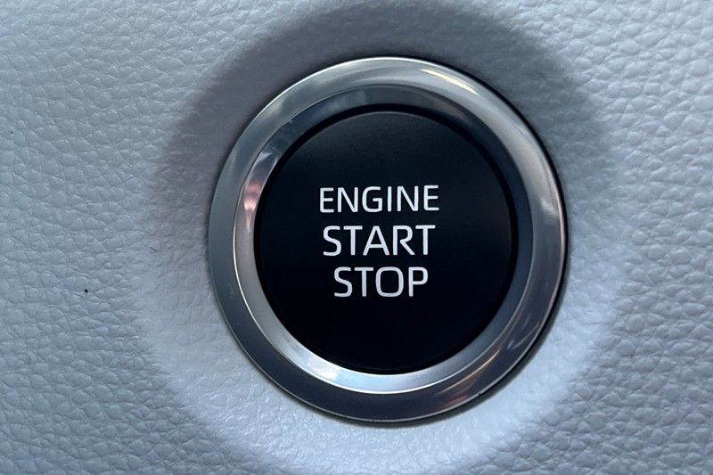 Toyota Corolla Vehicle Full-screen Gallery Image 21