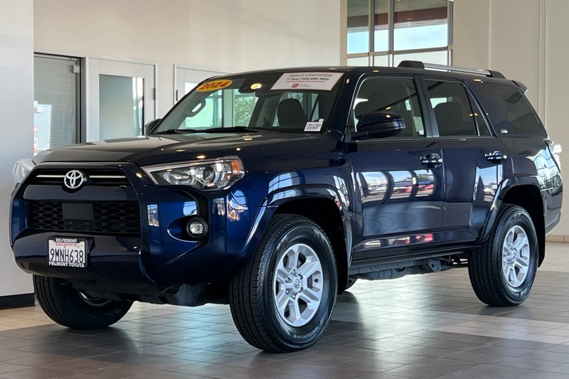 Toyota 4Runner Vehicle Full-screen Gallery Image 08