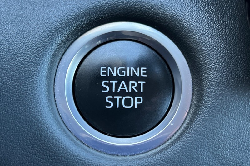 Toyota Highlander Vehicle Full-screen Gallery Image 23