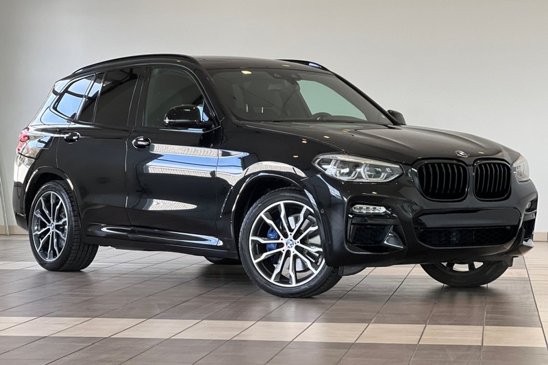 BMW X3 Vehicle Full-screen Gallery Image 02
