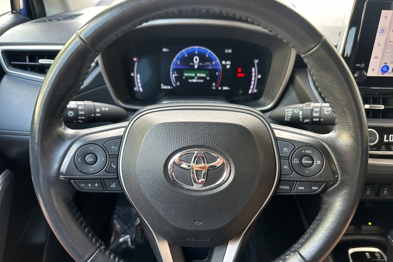 Toyota Corolla Cross Vehicle Full-screen Gallery Image 23