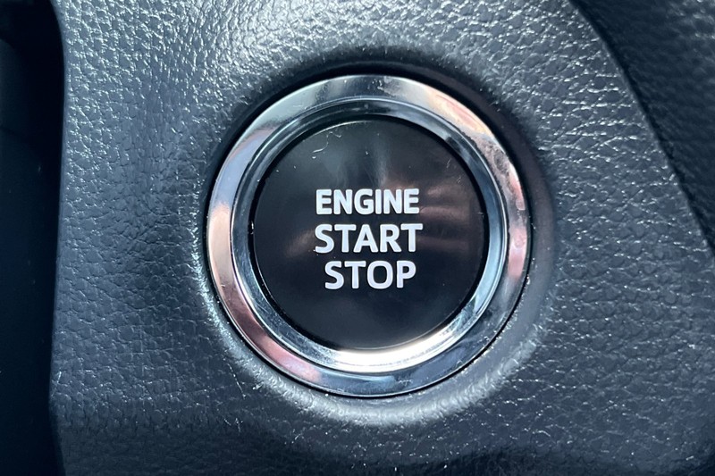 Toyota RAV4 Vehicle Full-screen Gallery Image 22