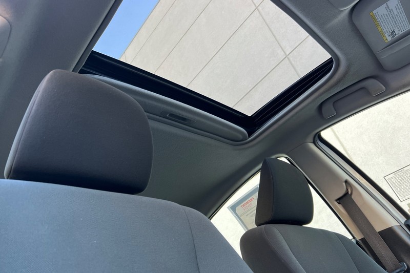 Toyota Prius c Vehicle Full-screen Gallery Image 17