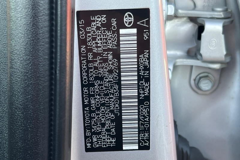 Toyota Prius c Vehicle Full-screen Gallery Image 28