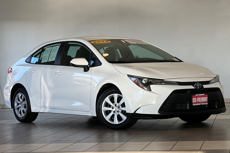 Toyota Corolla Vehicle Full-screen Gallery Image 02