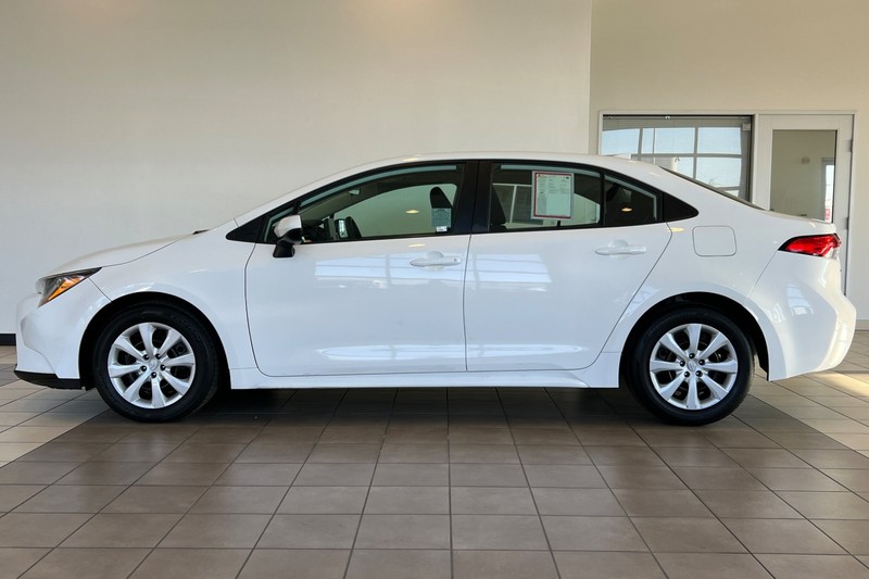 Toyota Corolla Vehicle Full-screen Gallery Image 07