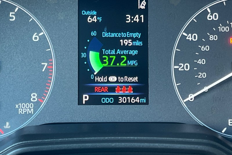 Toyota Corolla Vehicle Full-screen Gallery Image 23