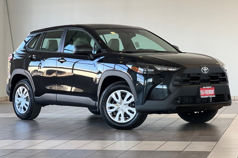 Toyota Corolla Cross Vehicle Full-screen Gallery Image 02