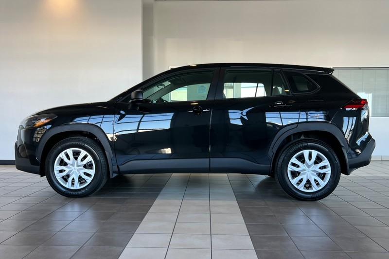 Toyota Corolla Cross Vehicle Full-screen Gallery Image 07