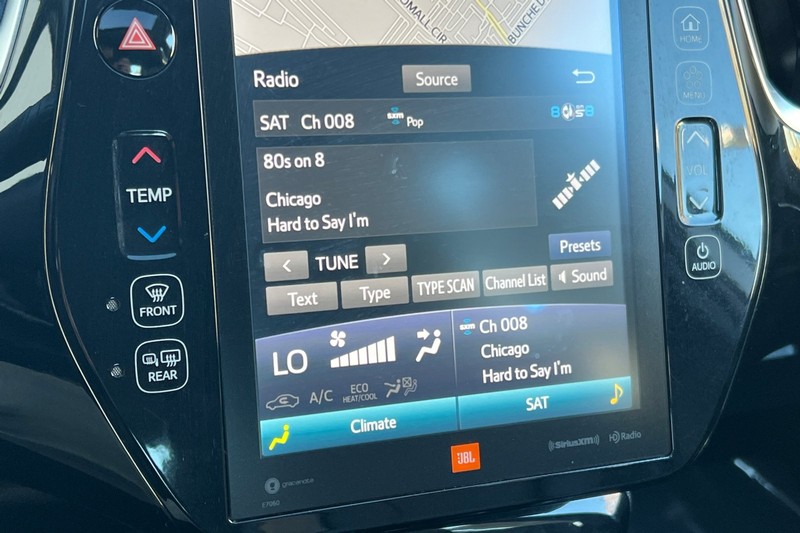 Toyota Prius Vehicle Full-screen Gallery Image 18