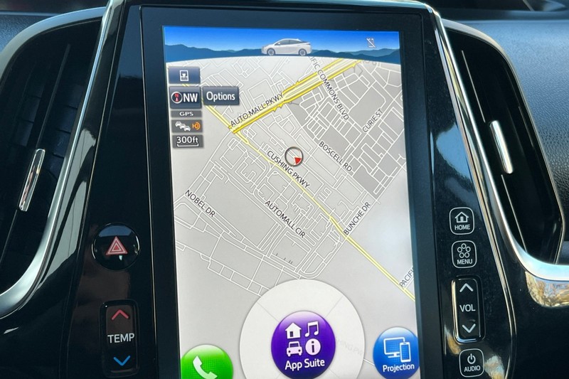 Toyota Prius Vehicle Full-screen Gallery Image 19