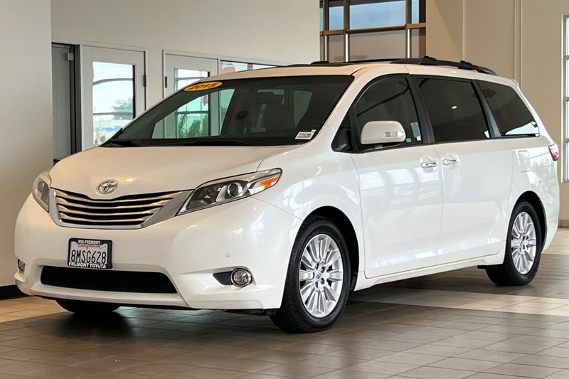 Toyota Sienna Vehicle Full-screen Gallery Image 08
