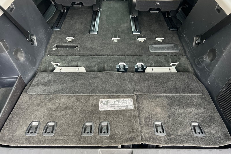 Toyota Sienna Vehicle Full-screen Gallery Image 16